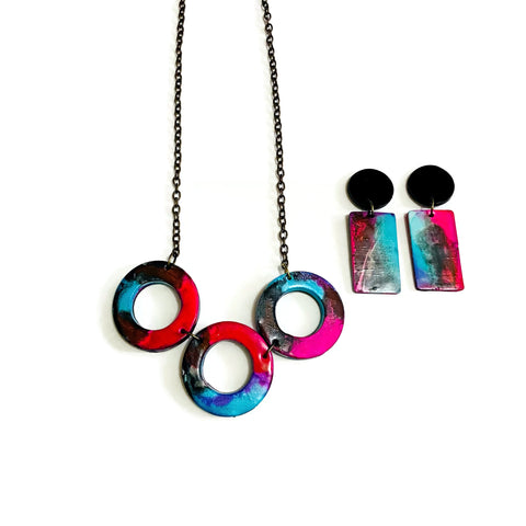 Abstract Linked Circle Necklace & Earring Set
