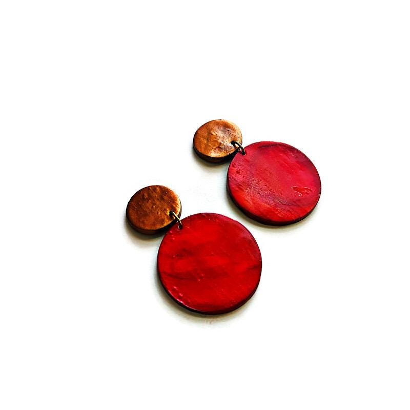 Modern Jewelry Set with Circle Necklace & Dangle Earrings