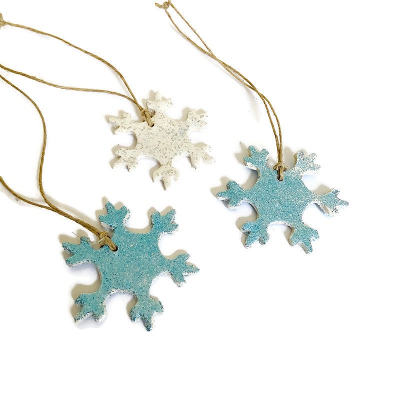Tiny Snowflake Ornament Set